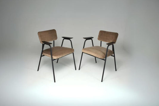 Paire de fauteuils français des années 1960 par Pierre Guariche