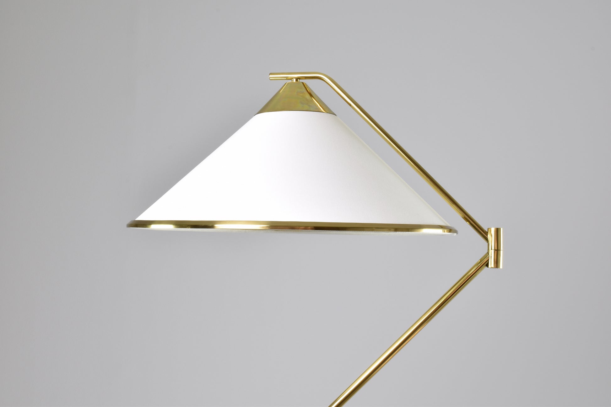 1940's Italian brass floor lamp by Arredoluce Monza
