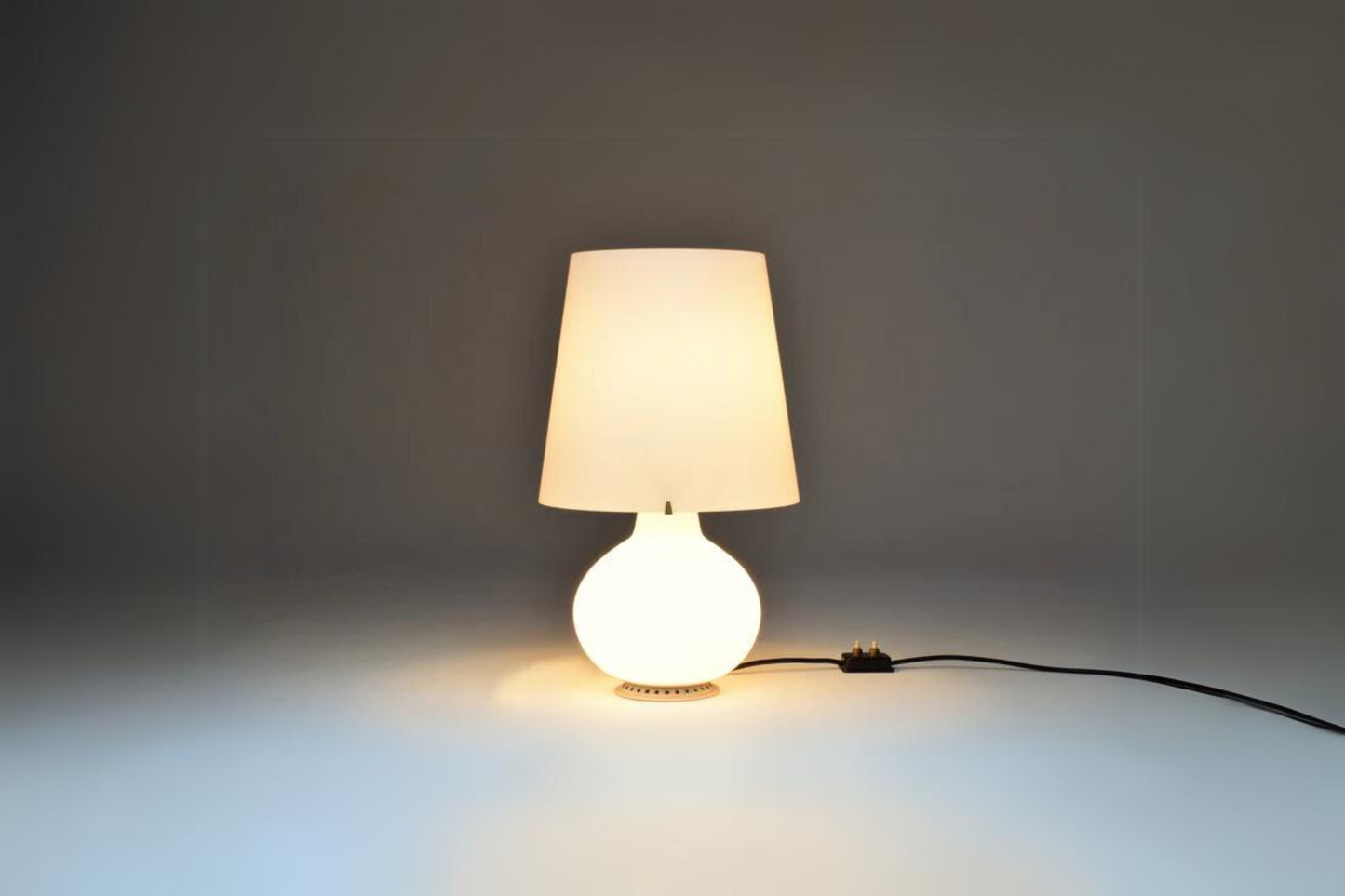 Lampe de table à double lumière en verre blanc Max Ingrand, première édition 1953