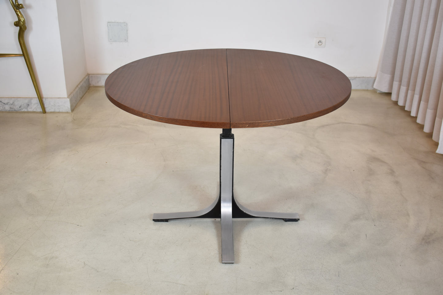 1970's Italian Extendable Wooden Dining Table by Osvaldo Borsani