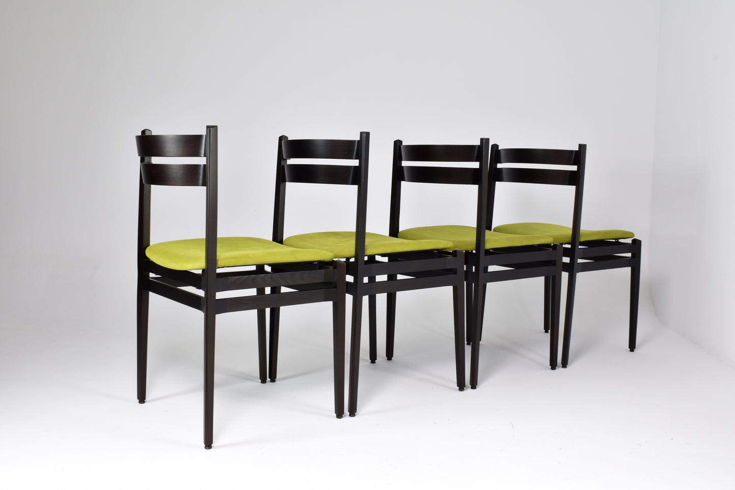 Set of 8 1960's Italian 107 Dining Chairs by Gianfranco Frattini for Cassina